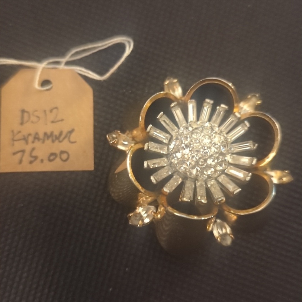 Vintage Mid century Kramer Brooch